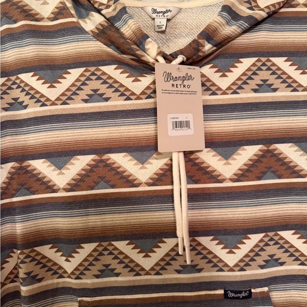 Brand new women’s size large wrangler sweatshirt - Picture 2 of 4